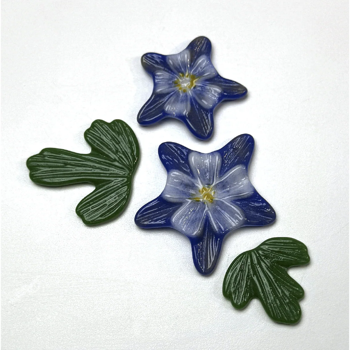 Columbine Flowers Mold - Image 2