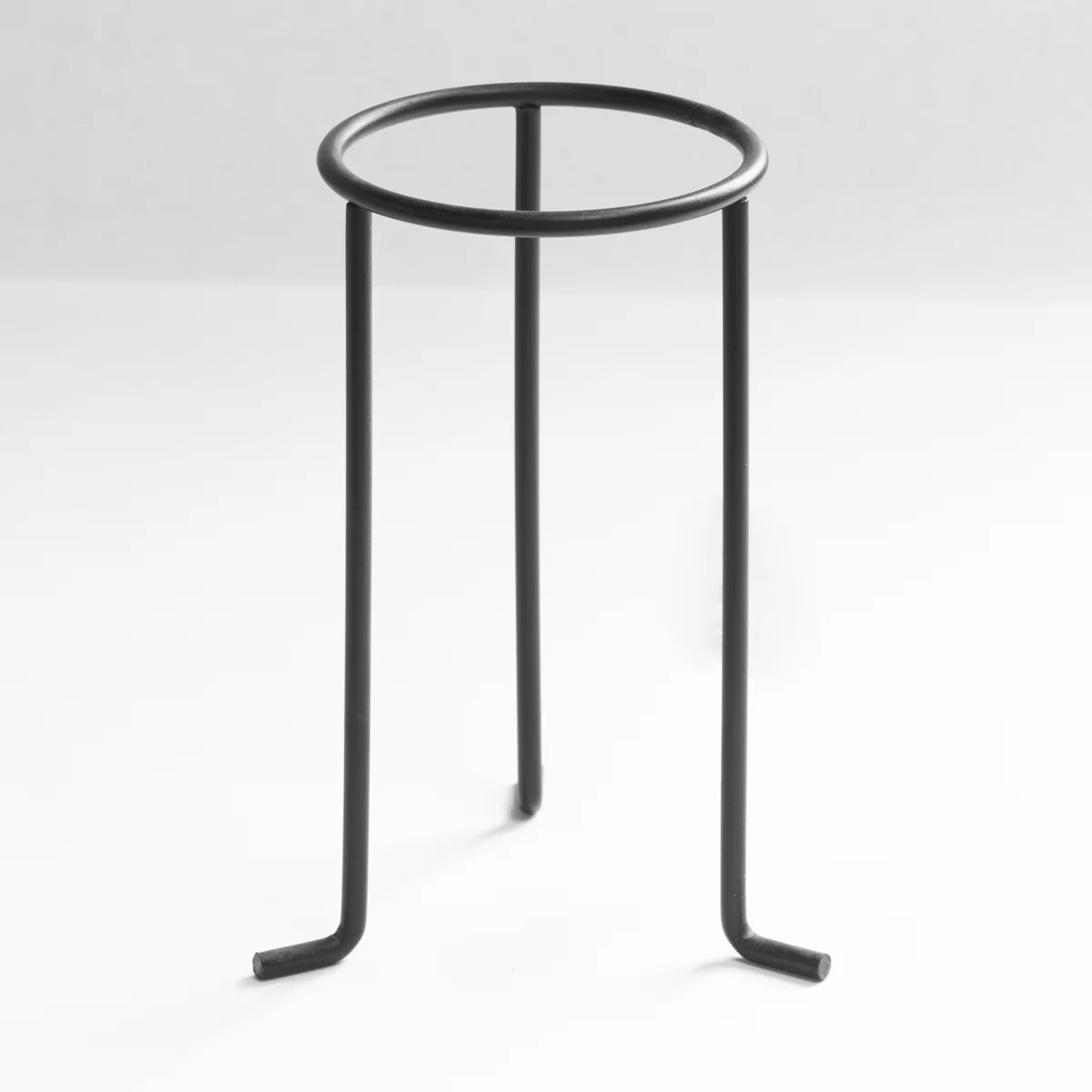 WROUGHT IRON SIMPLE DROP RING - MEDIUM